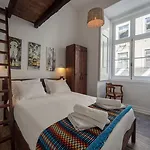 Sapateiros 44 * Lisboa