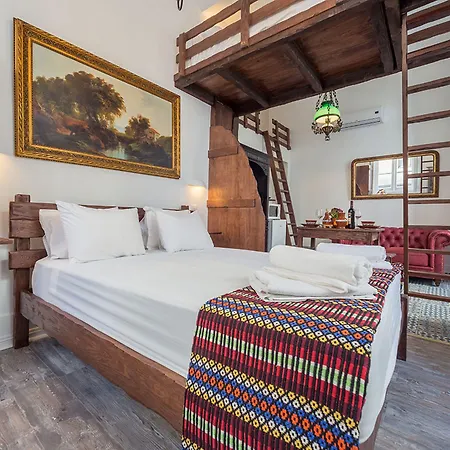 아파트 Sapateiros 44 *